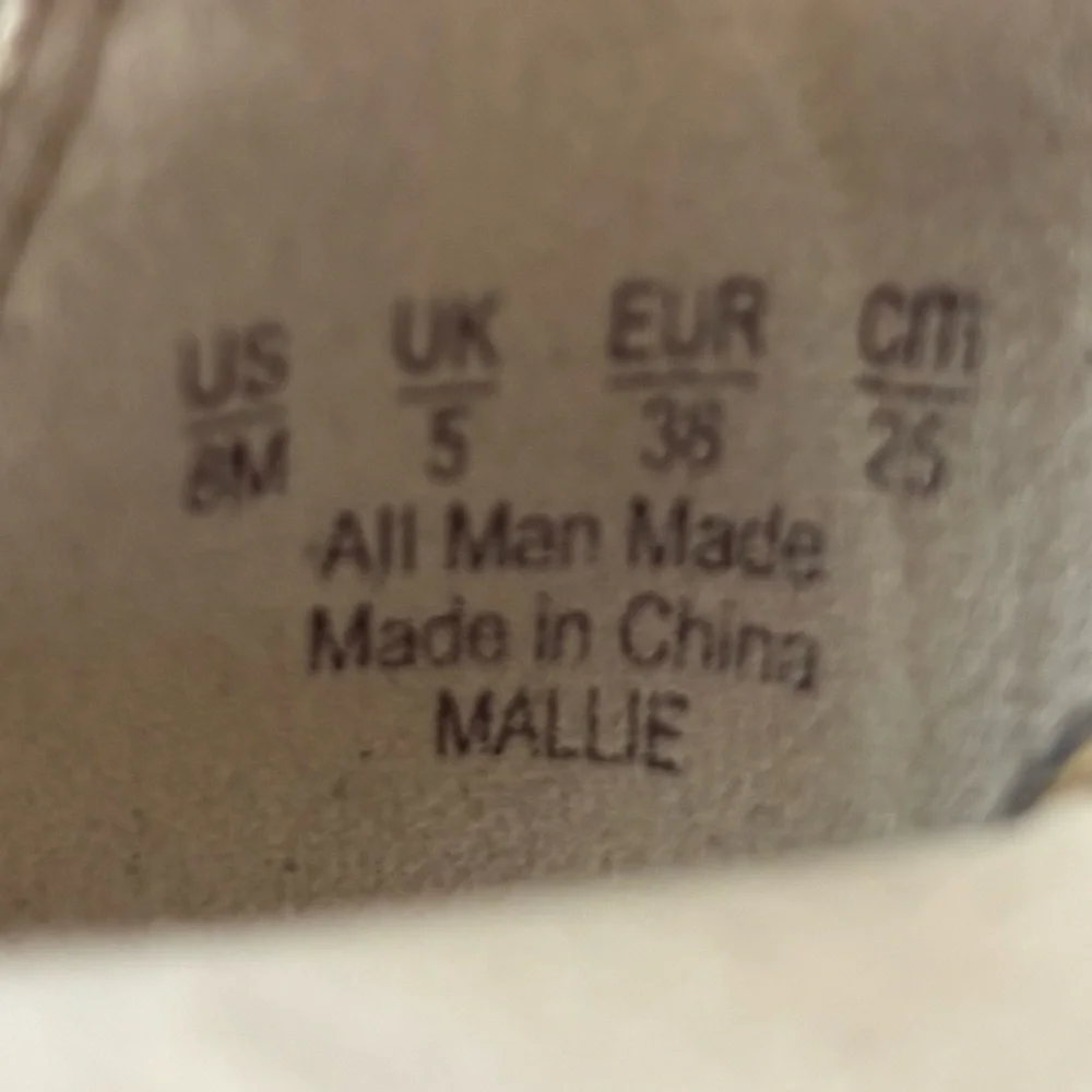 Life Stride Elegant Black Heels Size 8M - Picture 7 of 7